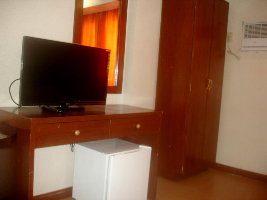 Roxas Midtown Hotel Habitación foto